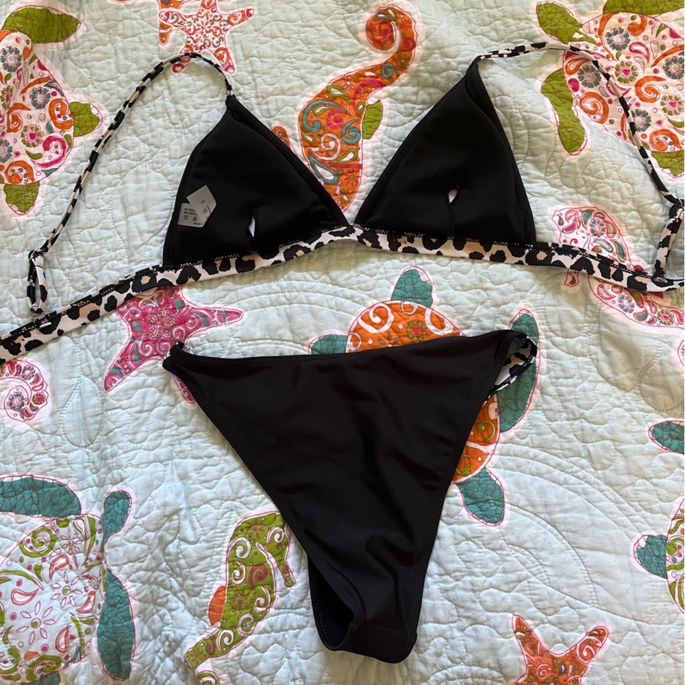 NWOT SHEIN Black/ Cheetah Triangle Bikini